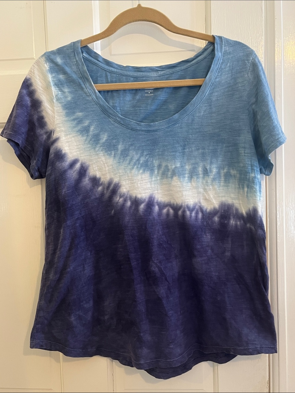 Old Navy EveryWear Blue Ombre Tie Dye Dip Dye Scoop Neck Tee Size Medium